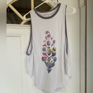 Free People Movement Graphic tank top// size small